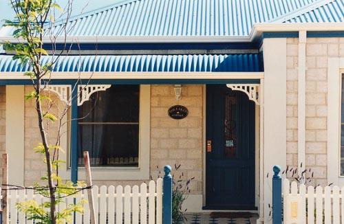 The Lakes Cottage