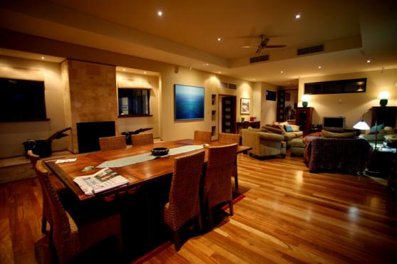 Dining Room Ideas by Valmadre Constructions
