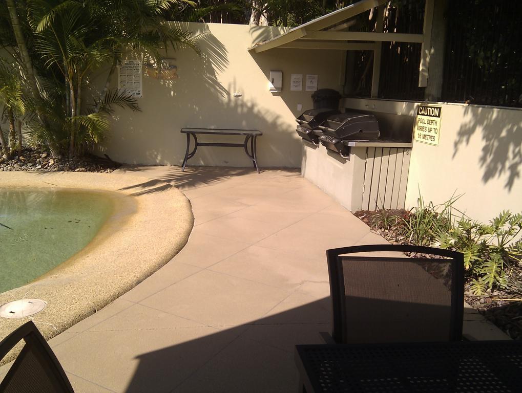 RE SURFACING FINISHES