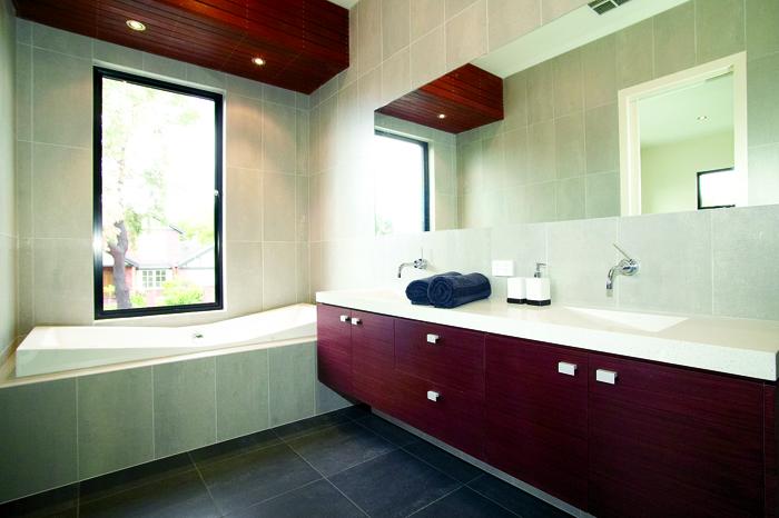 Bathrooms / Bedrooms