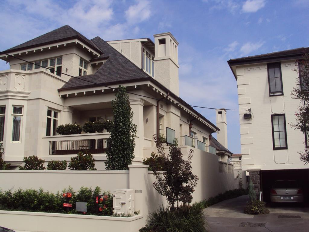 specialists in residential construction