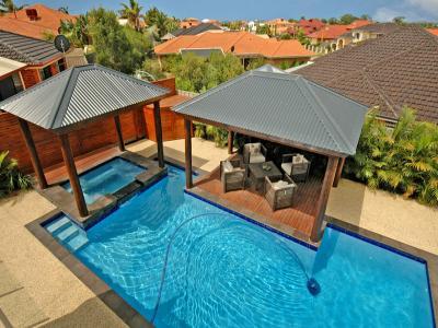 Meadowbrook Promenade  CURRAMBINE