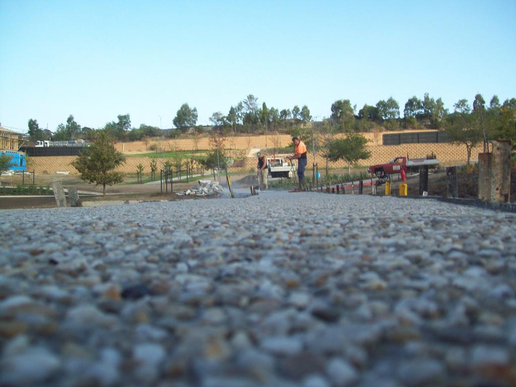 EXPOSED AGGREGATE