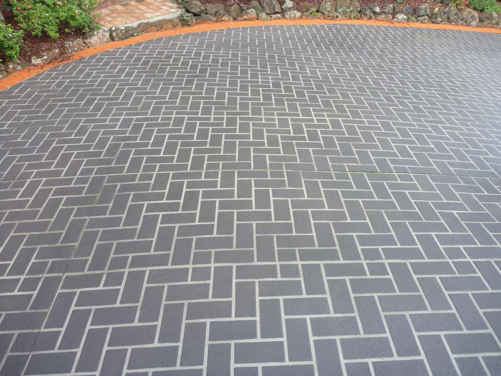 STENCIL/FAUX BRICK