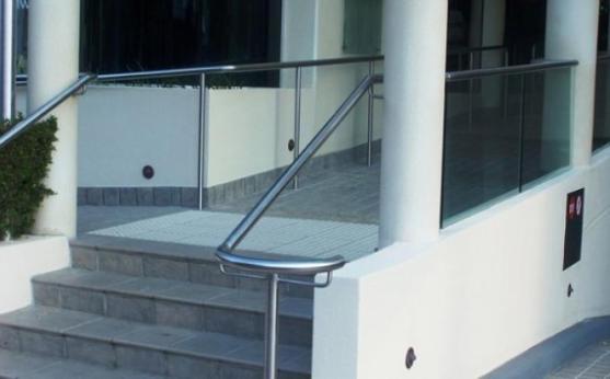Custom design balustrades, handrails