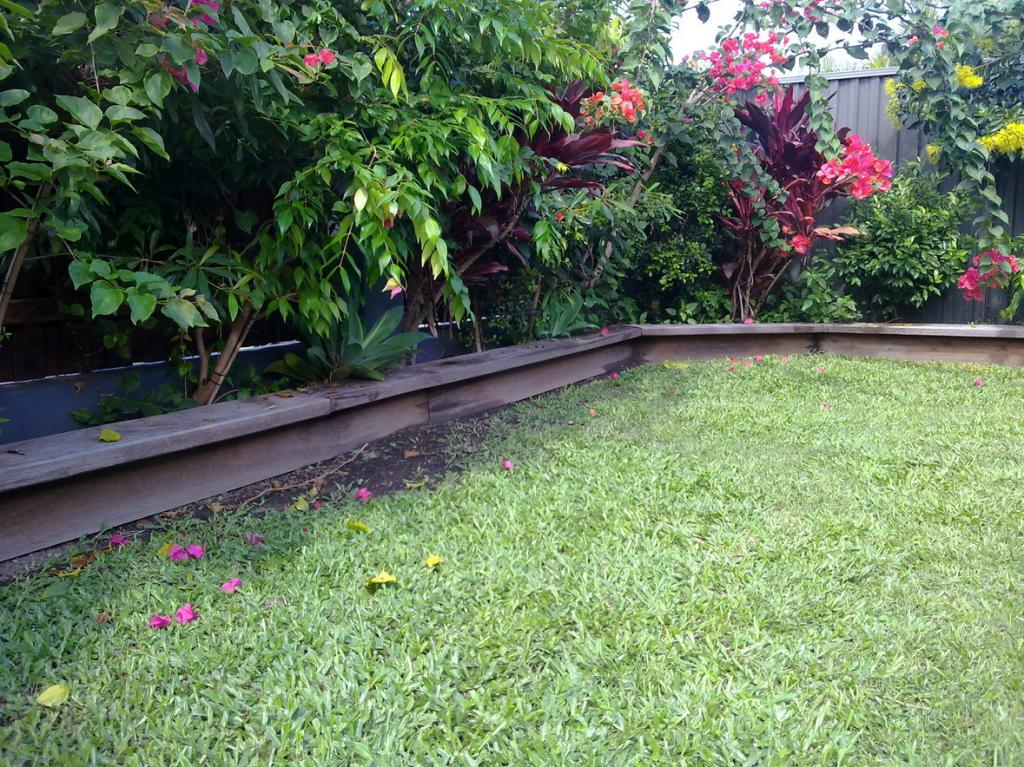 Garden Beds, Boxes and Edging