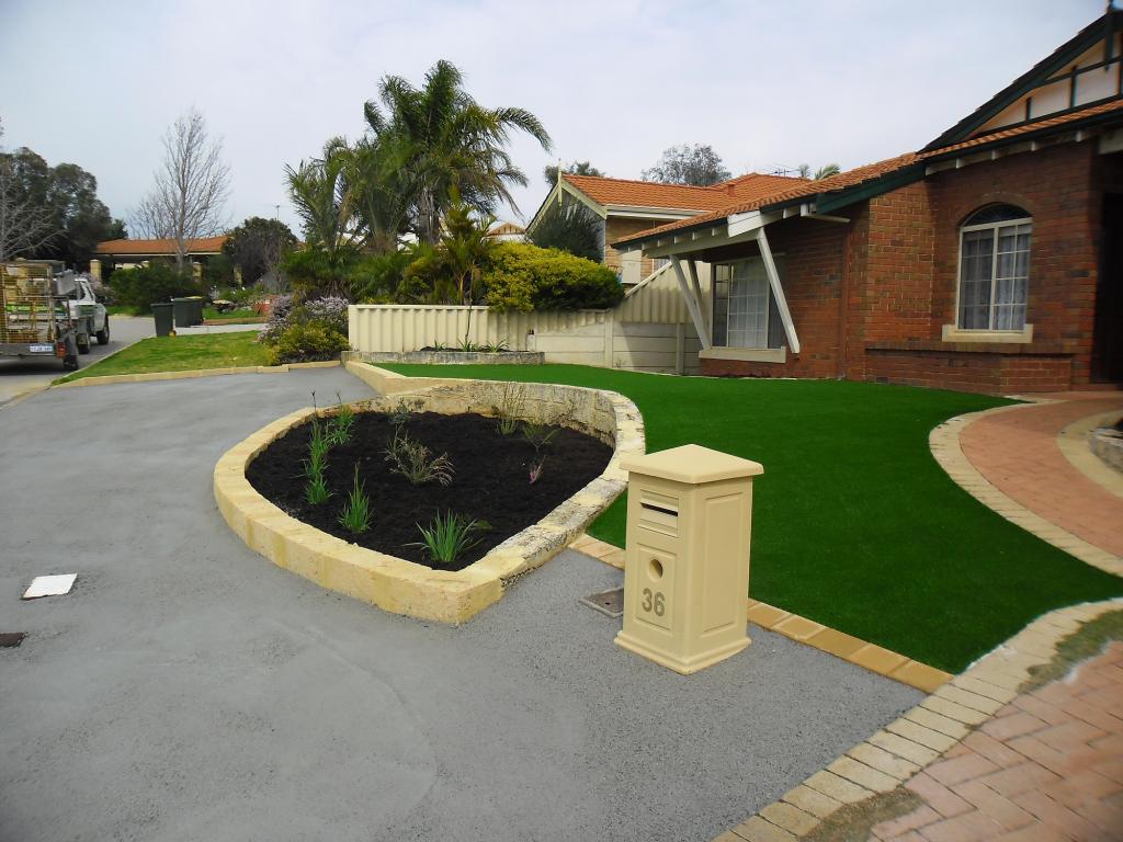 Lawnless Landscapes