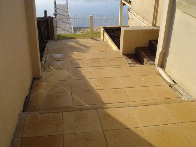 Steps down to Paradise