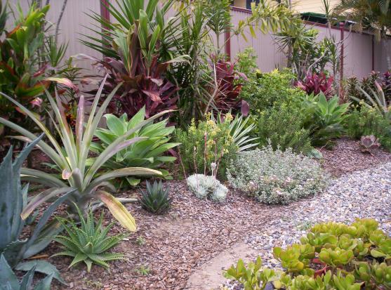 Garden Design Ideas - Get Inspired by photos of Gardens ...