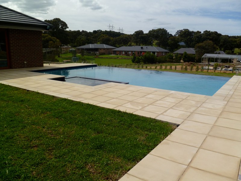 Kay's Paving & Landscaping