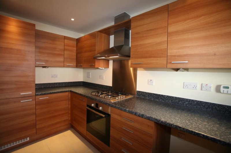 Choosing Kitchen Overhead Cupboards