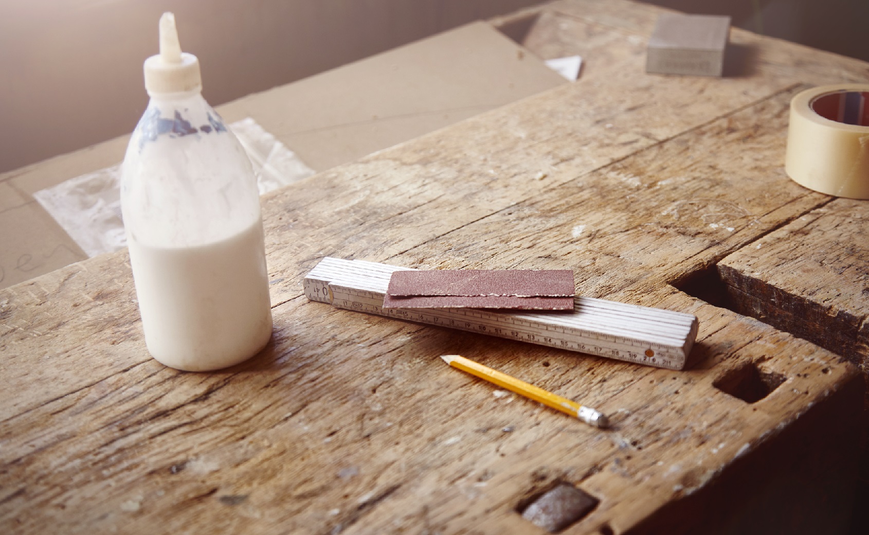 Which Is Stronger Wood Glue Or Construction Adhesive?