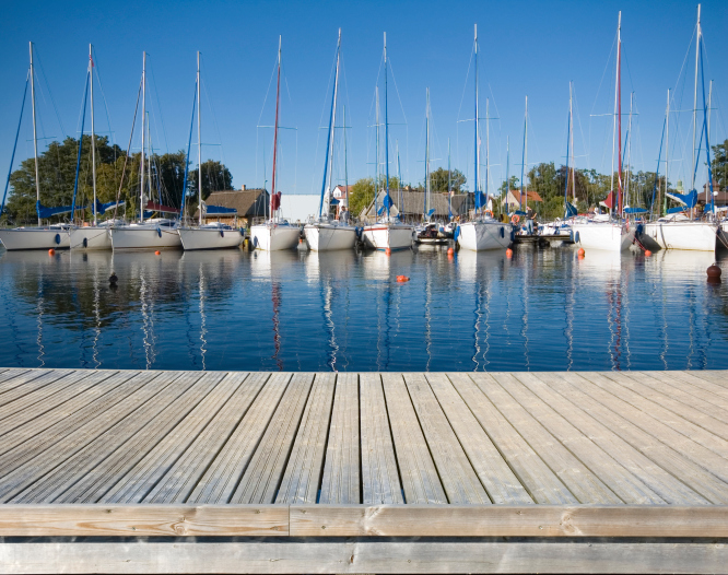 How Much Does Floating Floorboard Installation Cost? [2024]