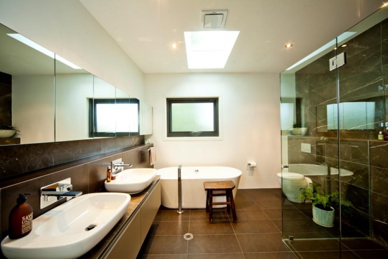 What trades do I need for a complete bathroom renovation?