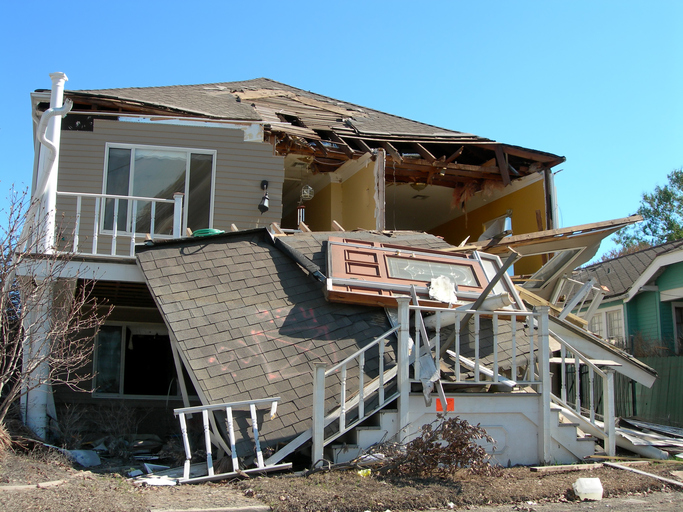 How to build a cyclone proof house