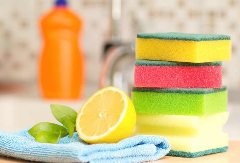9 environmentally friendly kitchen cleaning hacks