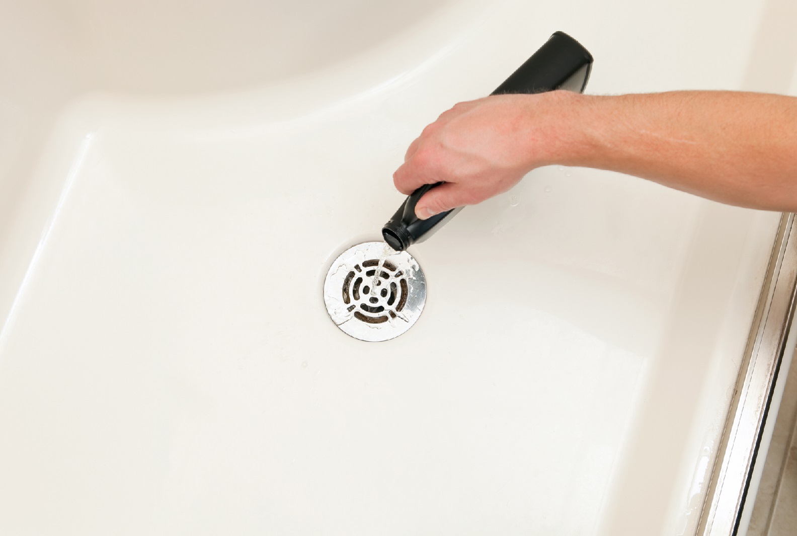 Unblock Your Shower Drains  Bond Cleaning In Melbourne