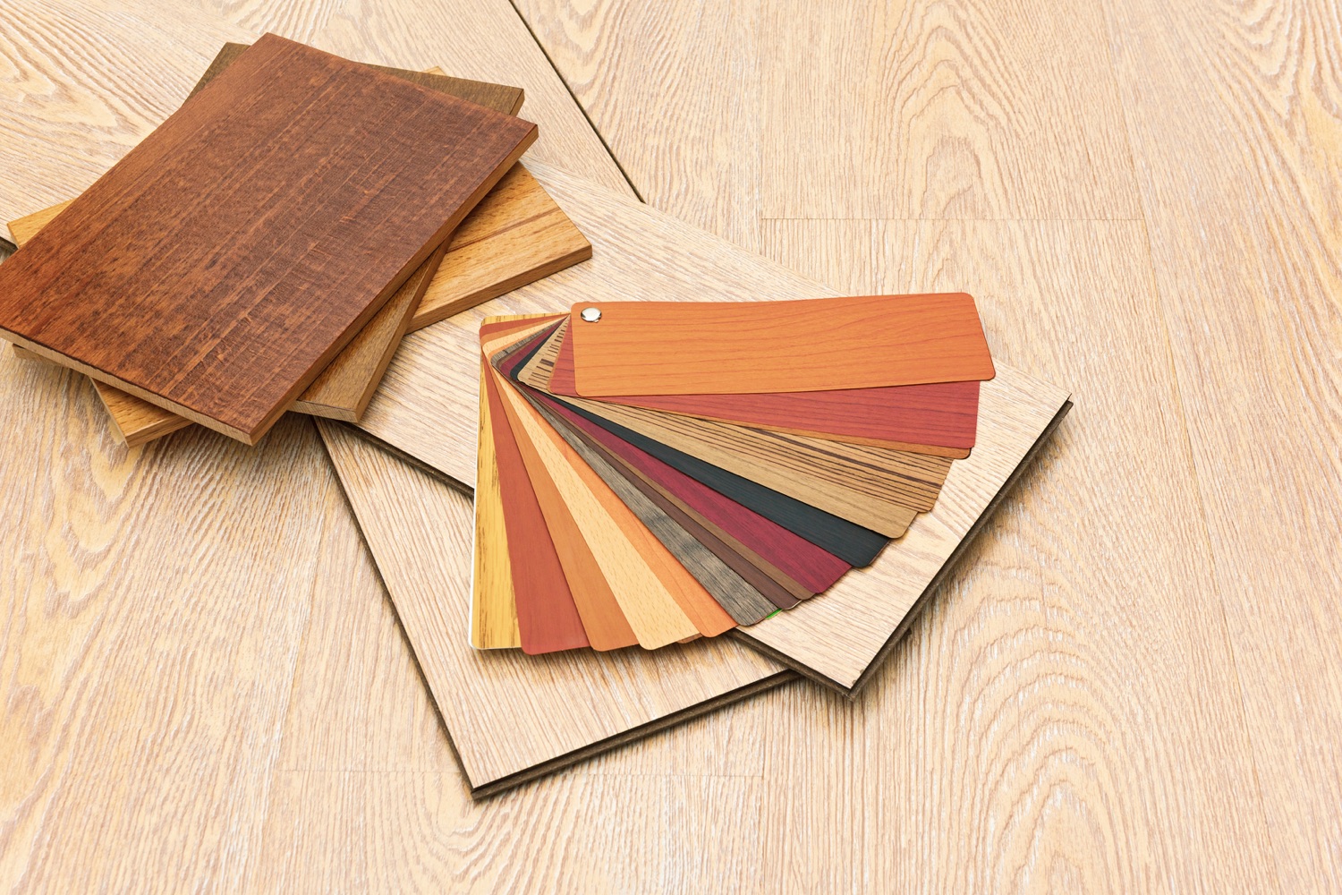 Best Local Laminate Flooring Installers Near Me (3 Free Quotes)