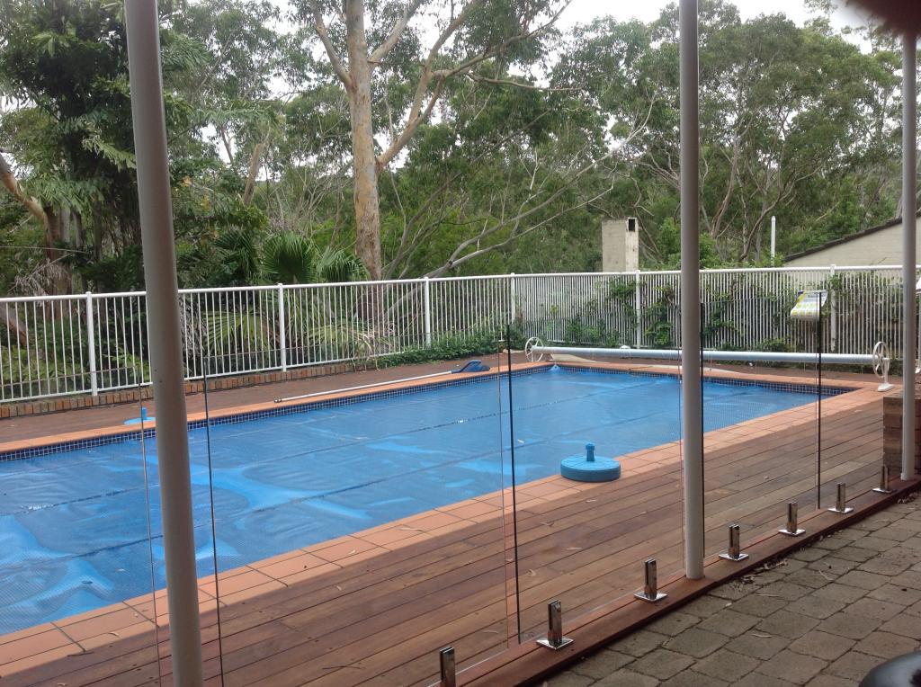 Pool Decking Inspiration - Glass with Class Australia - Australia ...