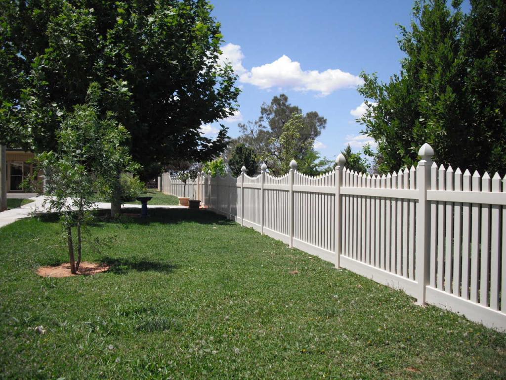 Picket Fencing Inspiration Mathos PVC Fencing Australia hipages