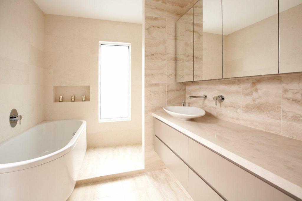 Resurface Or Renovate Your Bathroom, How Much Does It Cost To Resurface A Bathtub Australia