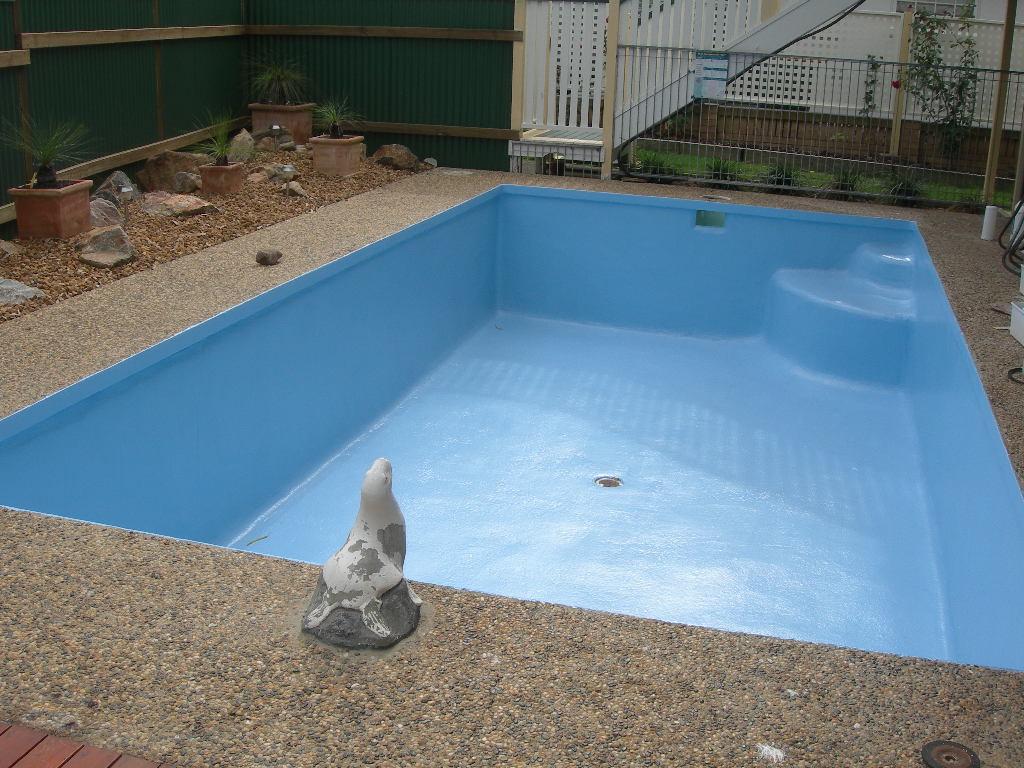 Old Pebblecrete Pool Fibreglass Coated - Galleries - AQUAGLAZE