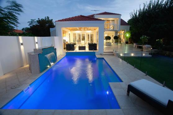 20 Styles Of In-House Swimming Pools You Would Love To Die For