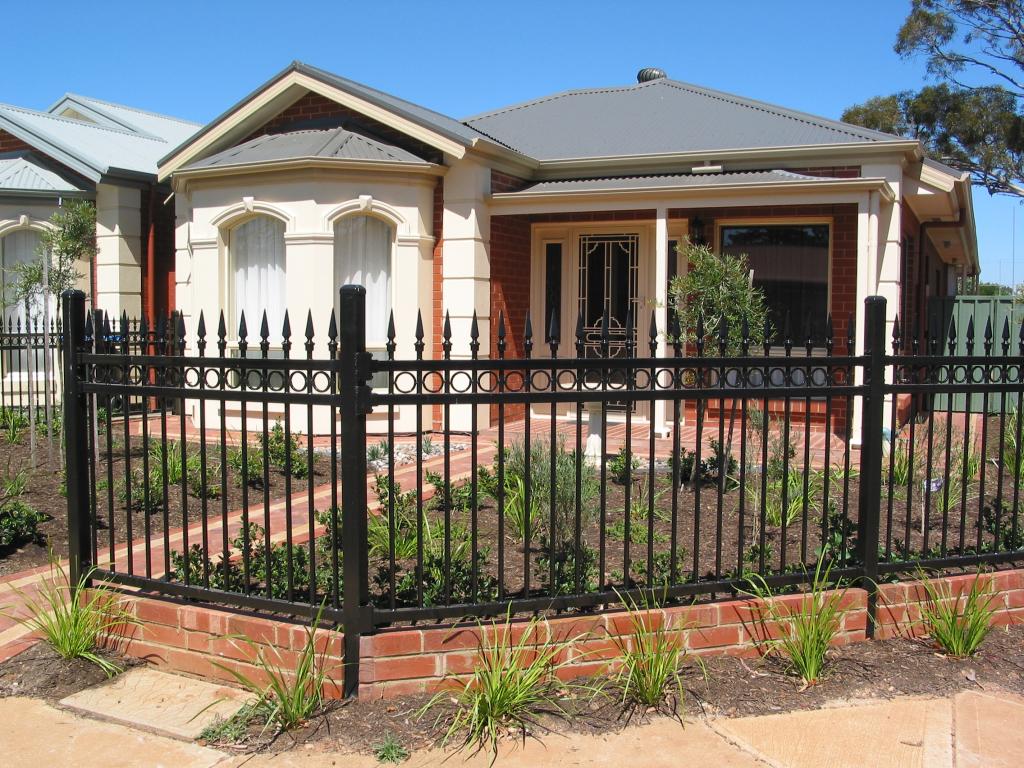 Fences Inspiration - Rally DIY Fencing - Australia | hipages.com.au