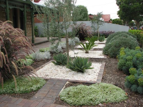 Get Inspired by photos of Gardens from Australian Designers & Trade