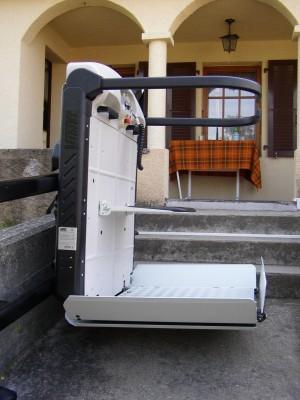 Wheelchair Stair Platform Lifts - Easy Living Home Elevators