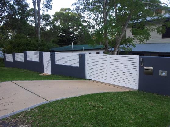 Driveway Gate Design Ideas - Get Inspired by photos of Driveway Gates ...