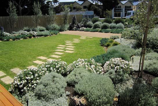 Get Inspired by photos of Gardens from Australian Designers & Trade