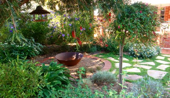 Garden Design Ideas - Get Inspired by photos of Gardens ...