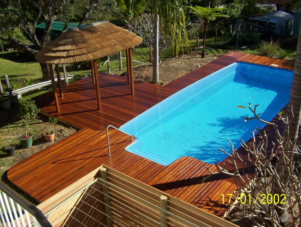 Timber Decks Inspiration - Green Thumb Landscapes - Australia | hipages ...