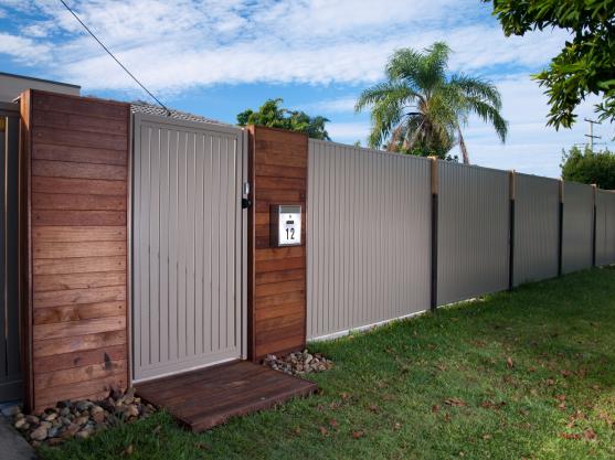 Colorbond Fencing Design Ideas - Get Inspired by photos of ...