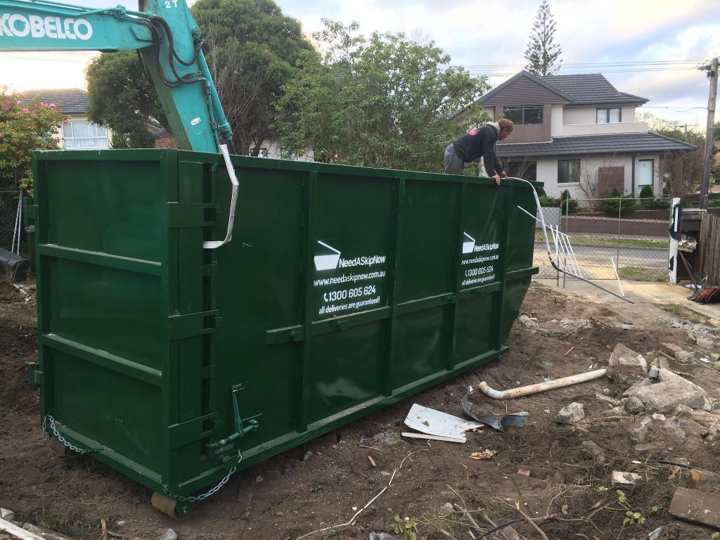 Melbourne Skip Bin Hire 2m3 to 31m3 Marell and Hook Bins and Skips