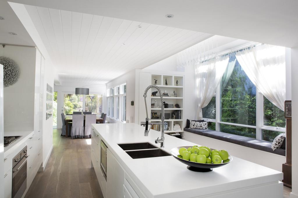 open-plan-vs-separate-kitchen