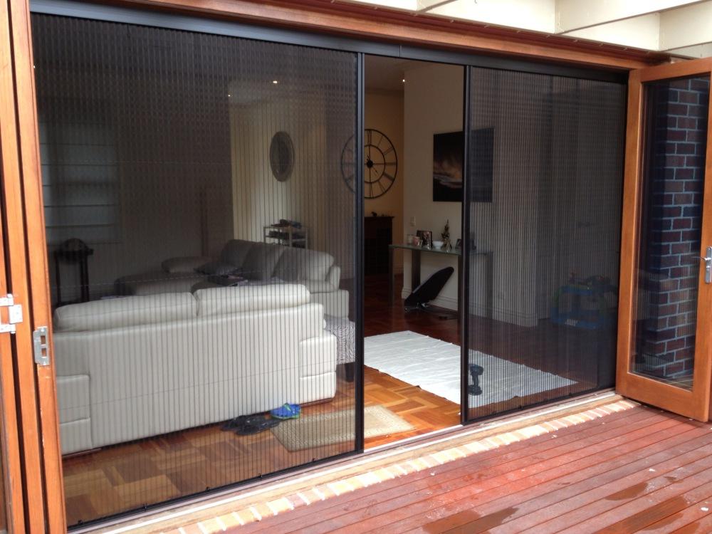 Get Ready For Summer With These Retractable Screen Ideas