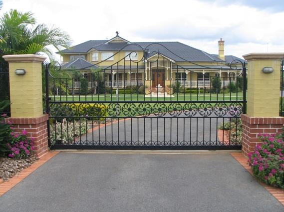 Driveway Gates Inspiration - Automatic Gates & Parking Solutions ...