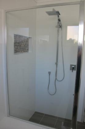 Frameless Shower Screen Design Ideas - Get Inspired by photos of ...